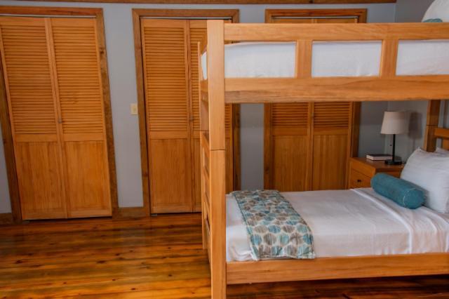 Anthony'S Key Resort Sandy Bay Buitenkant foto